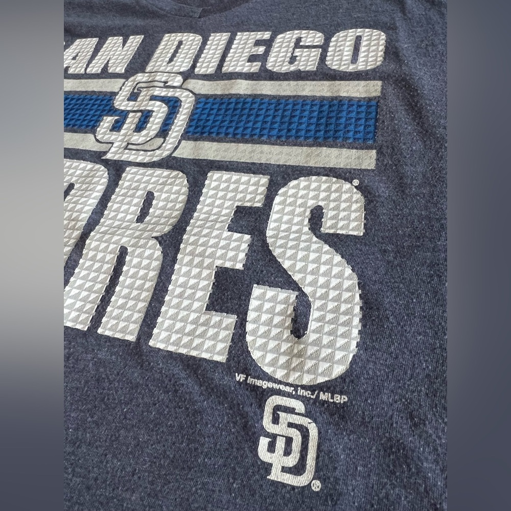 SAN DIEGO PADRES Women’s XL V-Neck Logo T-Shirt Top MLB Genuine Merchandise SD - Picture 3 of 8